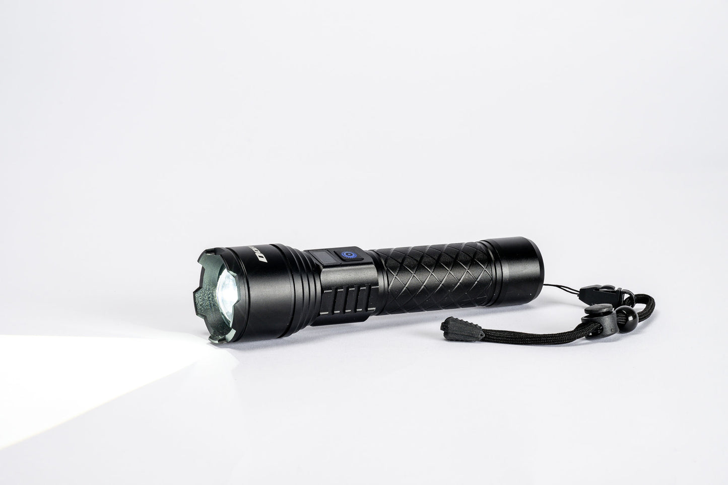 USB 1000 Lumen LCD Focus Torch